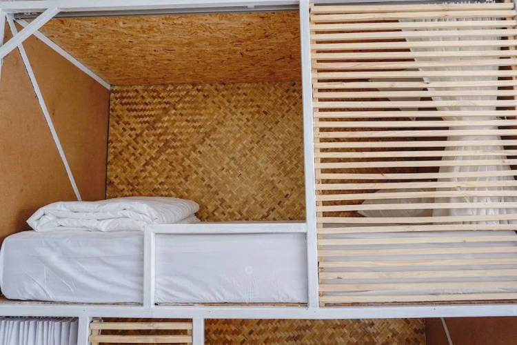 Ralph Hostel