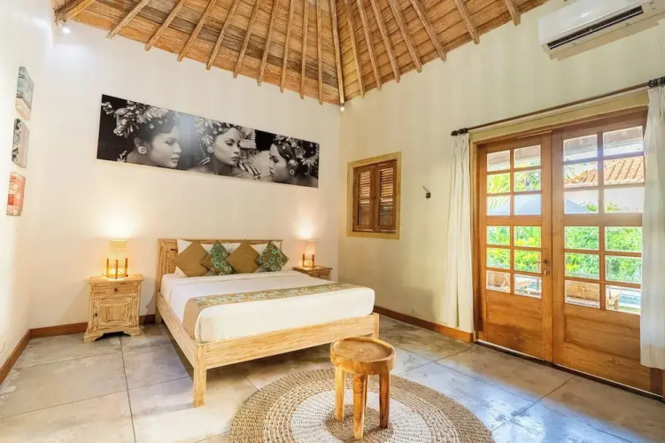 Villa Amsa by Pertama Management