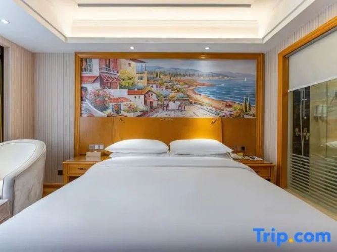 Superior Quadruple Suite