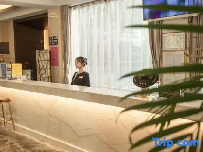 Jadeco Hotel