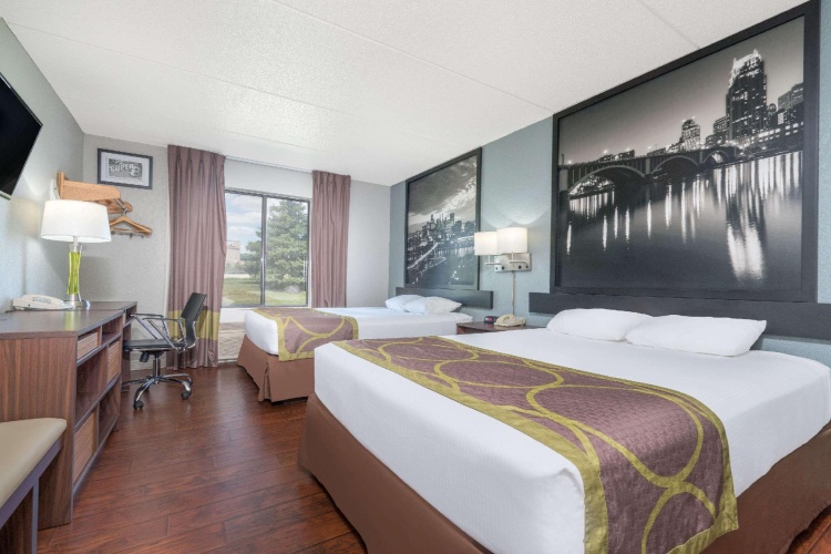 Standard Quadruple room