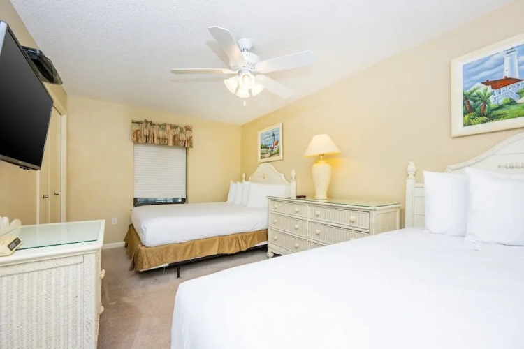 Phoenix Vi 6208 3 Bedroom Condo