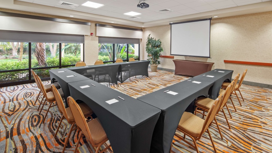 Best Western Plus Kendall Hotel & Suites photo 20