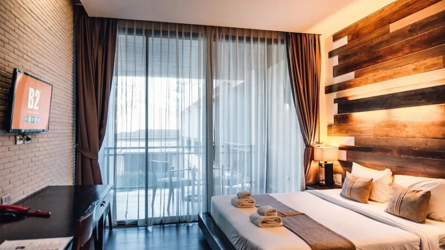Deluxe room with balcony and with view
