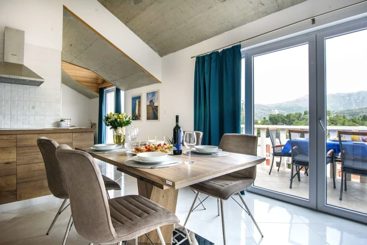 Superior Penthouse room with balcony and with harbour view