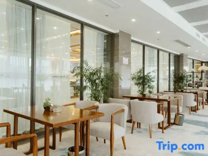 Rongchang Riel High-tech Hotel