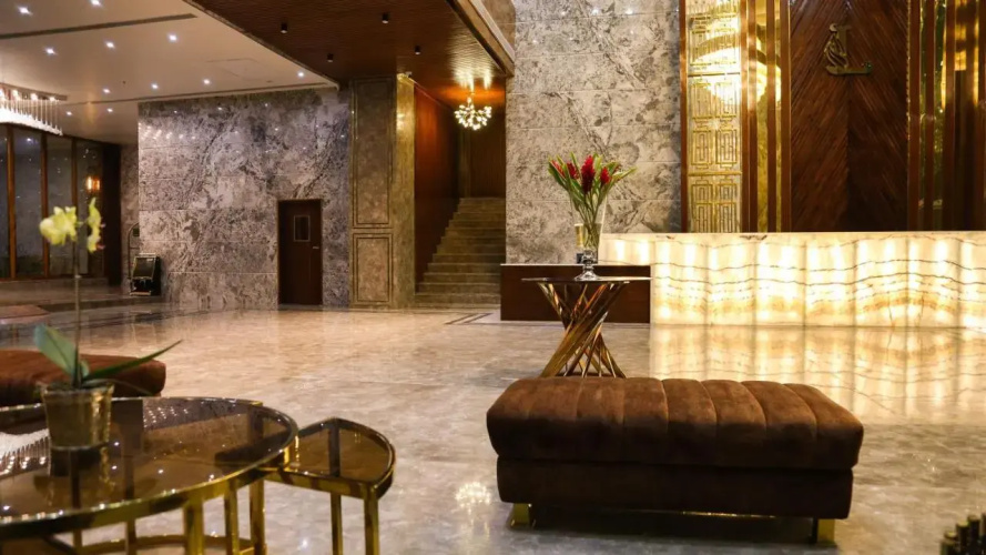 Hotel Leroy Grand