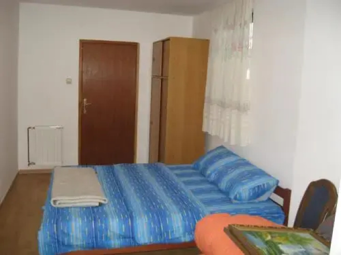 B&B Apolon