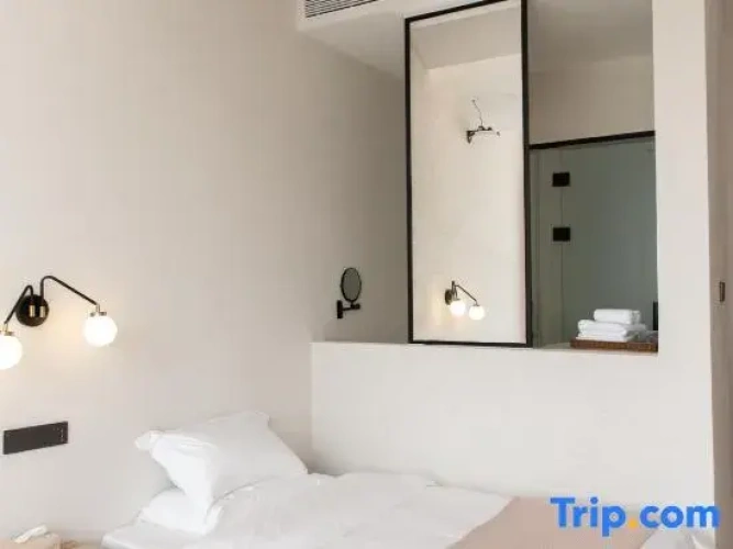 Standard Double room with river view