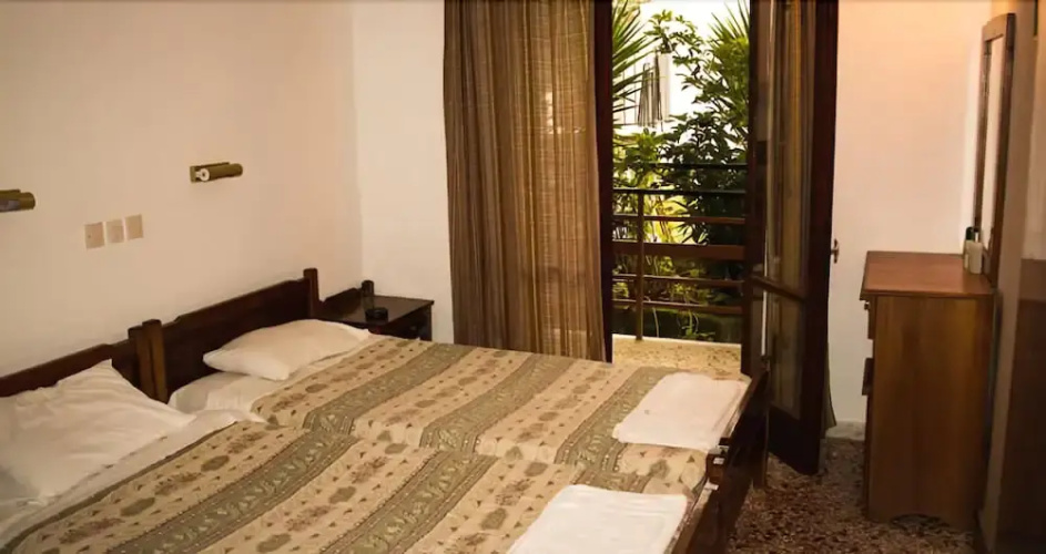 Nikiforos Apartments
