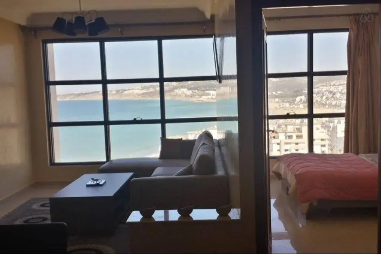 Newcenter Suites