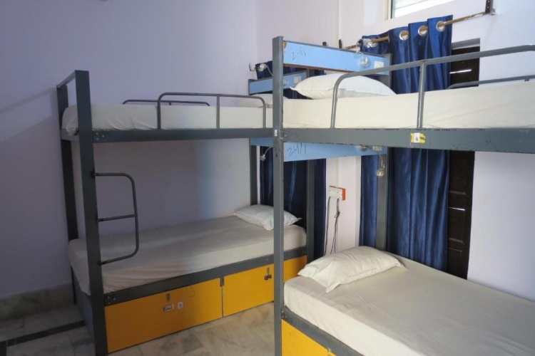 Bed in Dorm (female dorm)