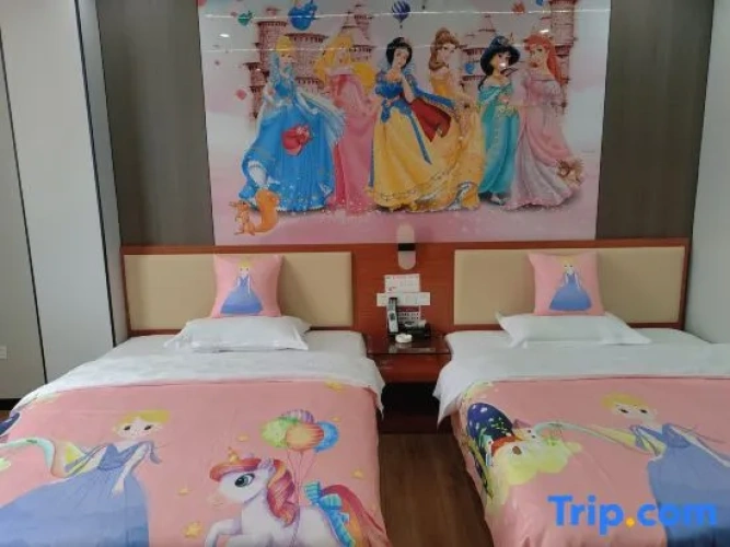 Standard Twin room with sea view