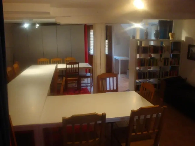 2 Bedrooms Cottage