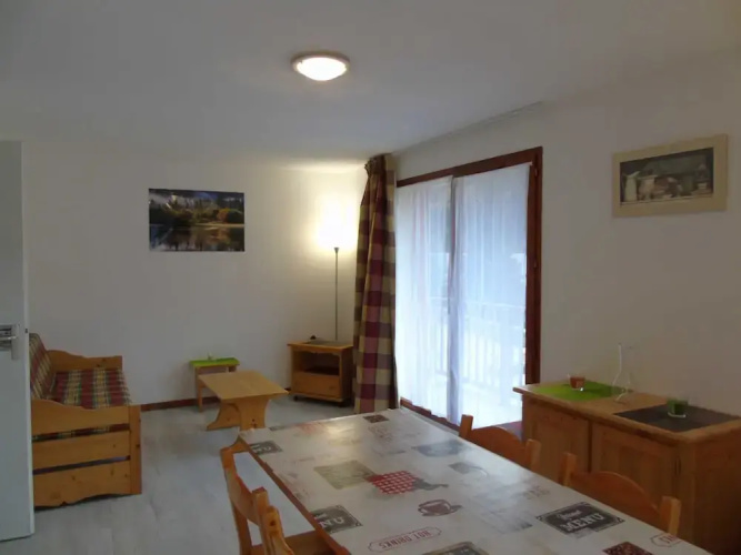 Lou Services Apartment E3 LSI 001