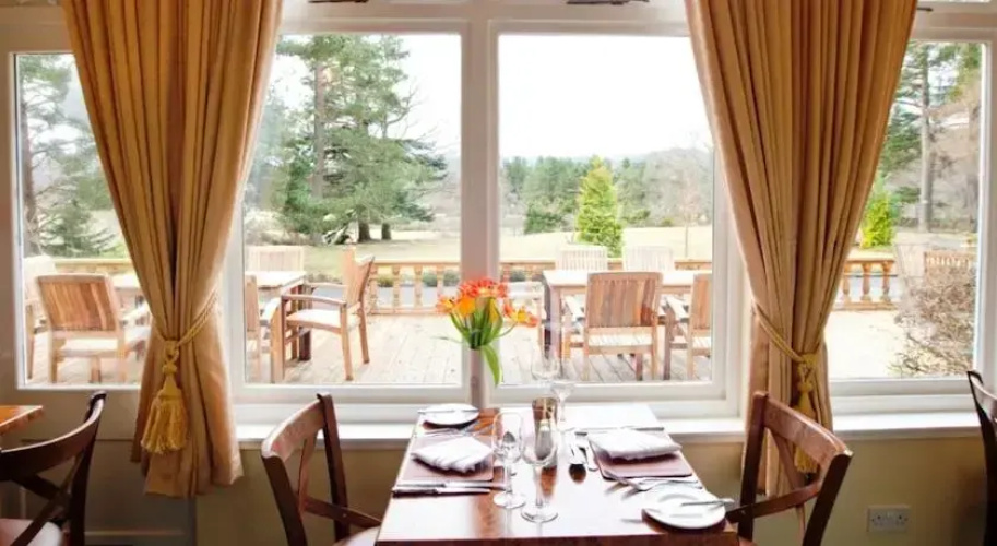 The Glen Lui Hotel