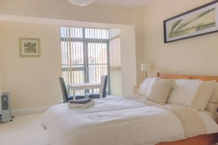 Dublin 4 Spacious 3 Bedroom Apartment