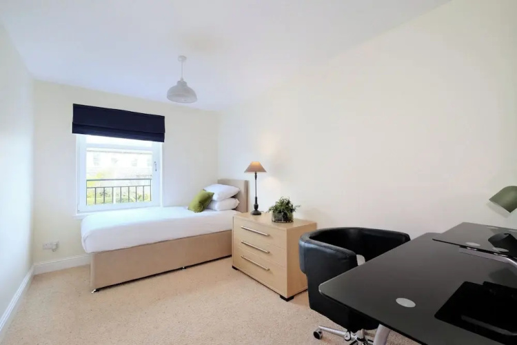 Spacious 3 Bed in Aberdeen s Westend