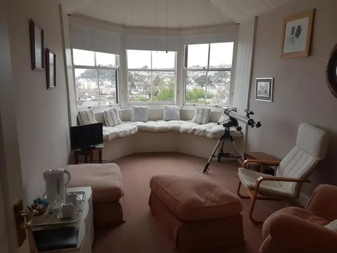 Lammas Park House