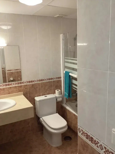 Marbella Retreat - 2 Beds - Sleeps 5 - Pool