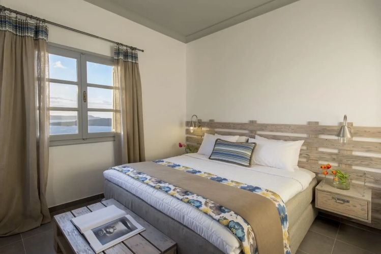 Caldera's Dolphin Suites
