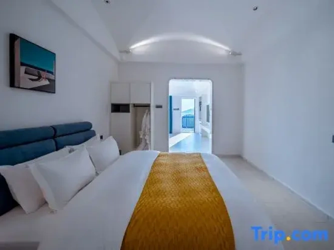 2 Bedrooms Duplex Suite