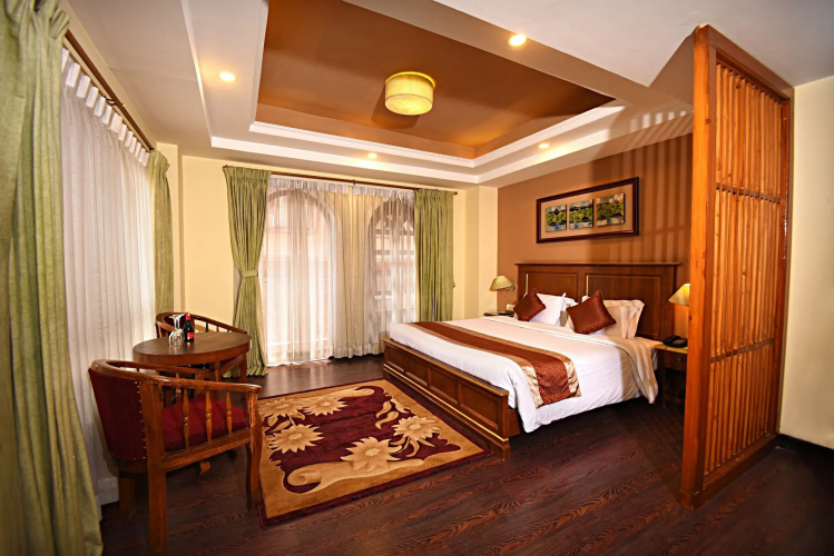 DOM Himalaya Hotel