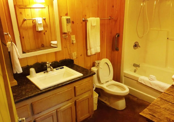 The Smokehouse Lodge and Cabins