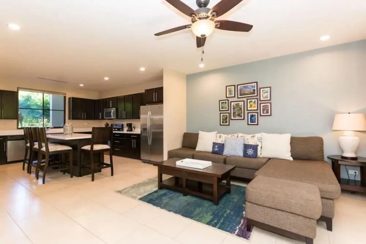 Stylish 1-bedroom That Opens on Pool -pacifico L303