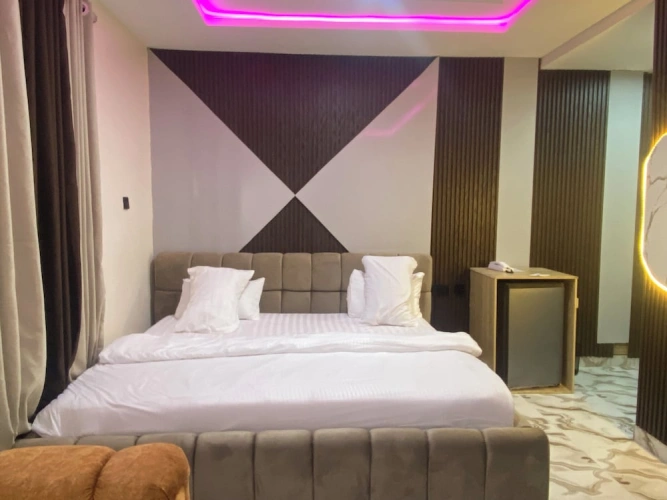 Deluxe Single room