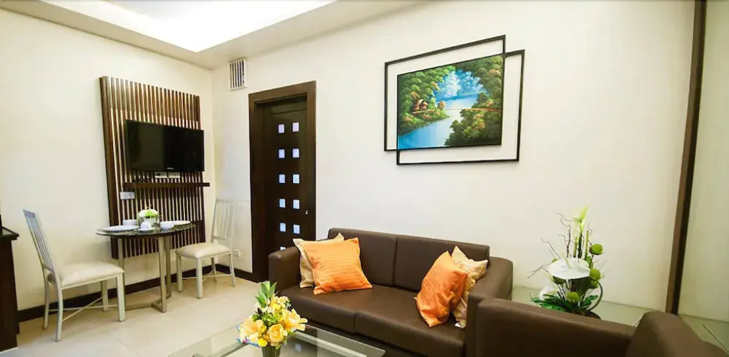 Santoni's Place