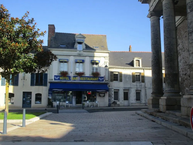 Hôtel Aux Amis Réunis