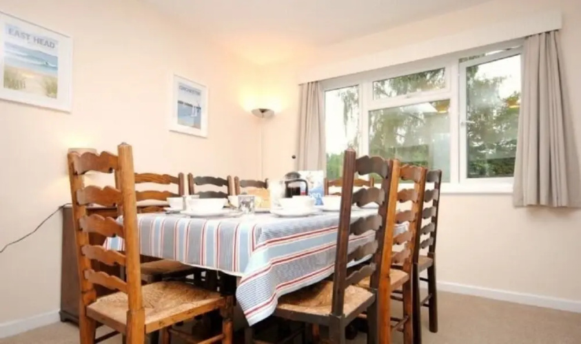 Beacon Square, Emsworth 414122