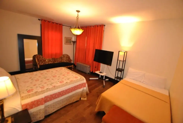 Standard Family room