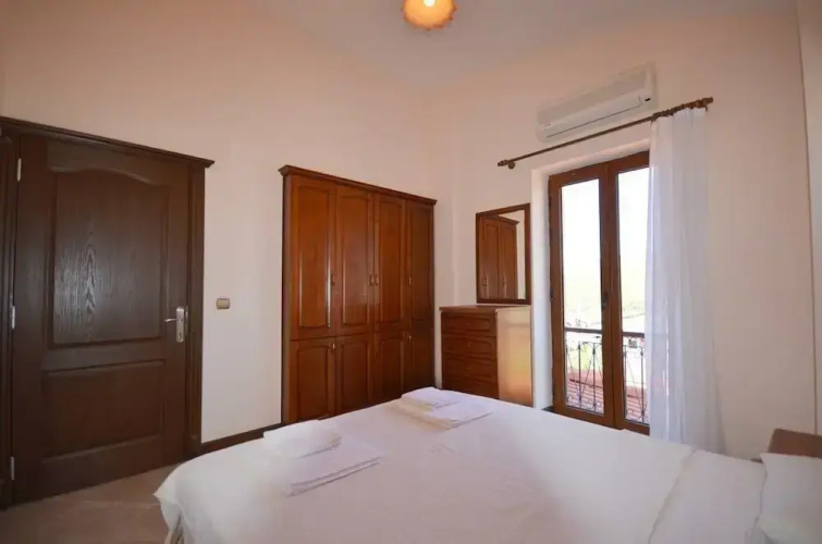 Villa Lotus