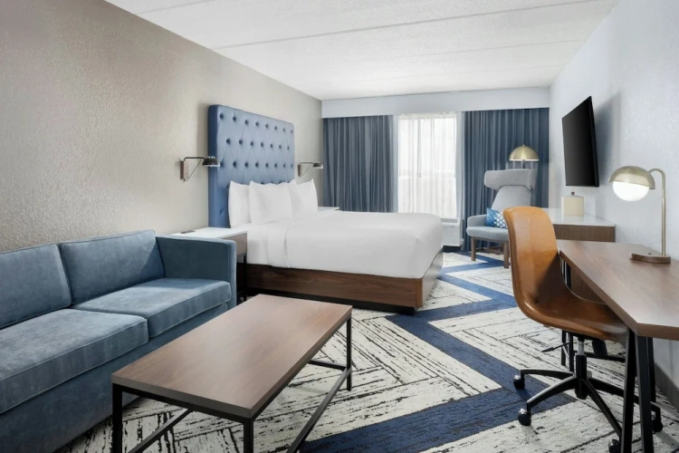 Executive Double Suite with city view