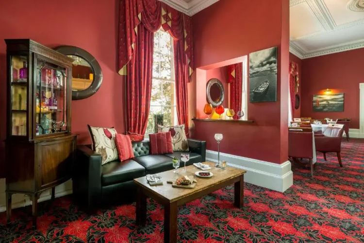 Greenhill Hotel