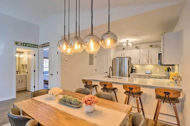 2 Bedrooms Apartment