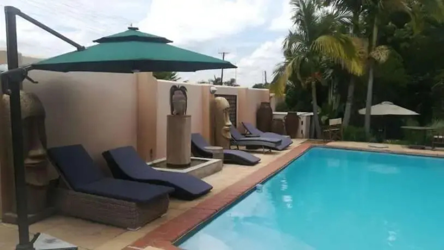 Shamba Lodge