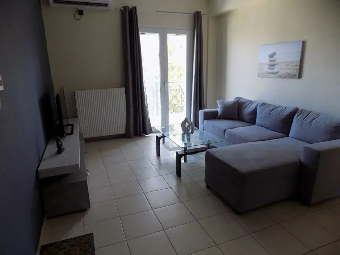 Central Cute 2Bd Balcony apt in Skiathos