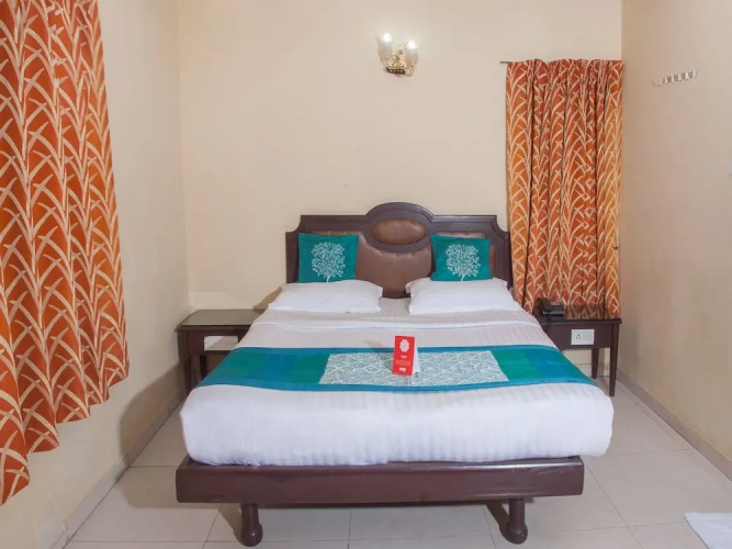 Hotel Nilgiris Inn
