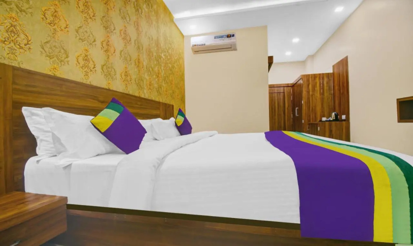 Treebo Tryst Hotel Royal Amar