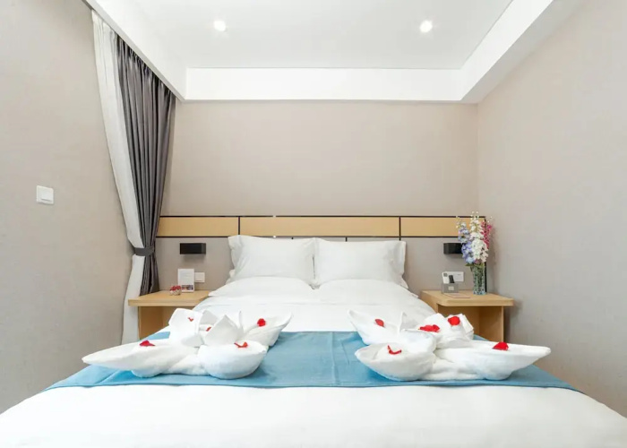Ark Hotel