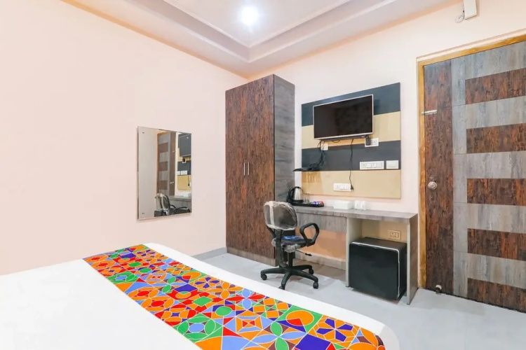 FabHotel Prime The Oranze