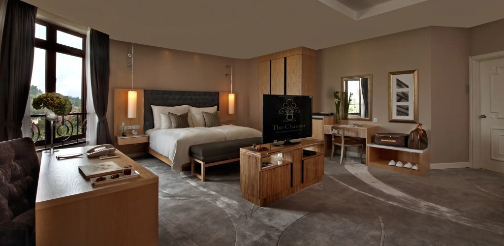 Premier room