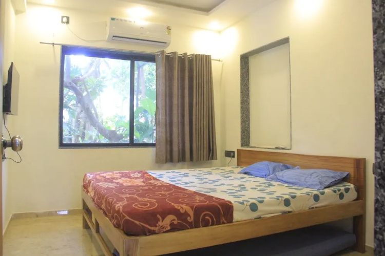 Roshni - The Luxury Guest House