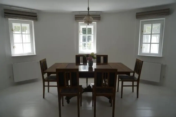 Double Cottage