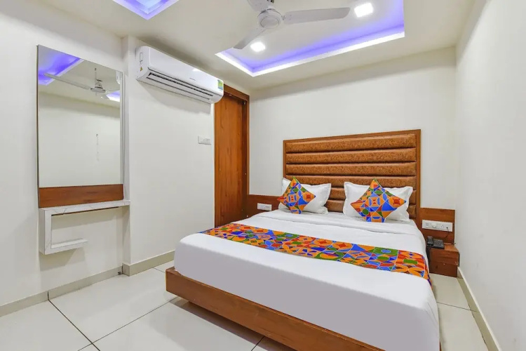 Fabhotel Prime Residency