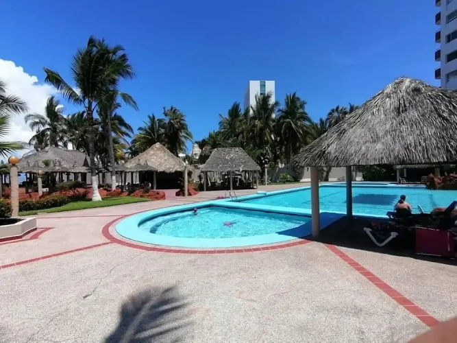 Condo Cerritos V