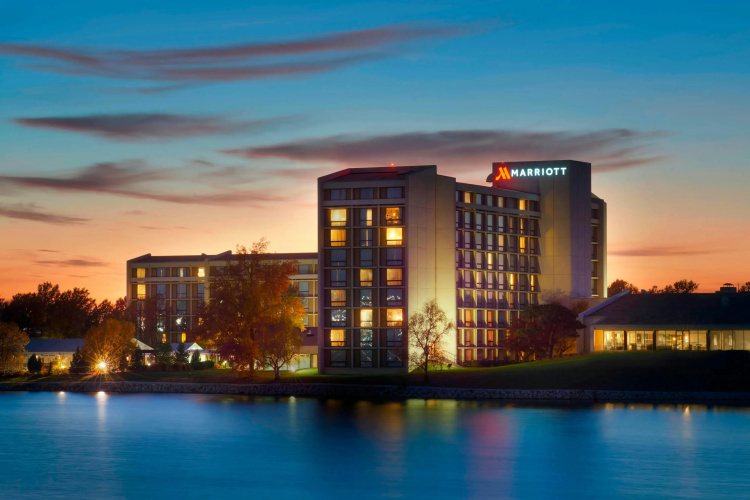 Kansas City Airport Marriott - Kansas City, MO